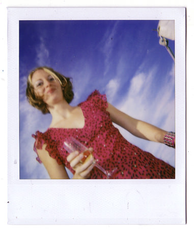 loading polaroid 018