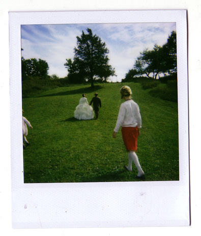 loading polaroid 034