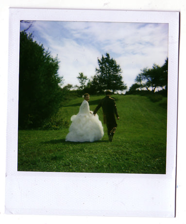 loading polaroid 035