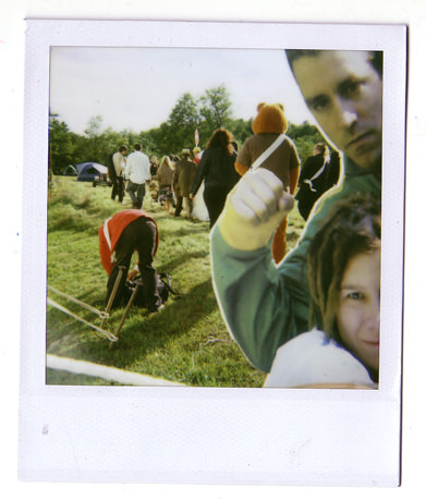 loading polaroid 037