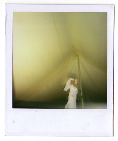 loading polaroid 045