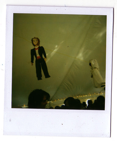 loading polaroid 046